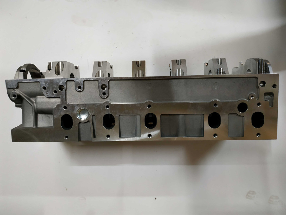 Hemen Головка блока цилиндров VW T5/Touareg 2.5TDi (HD44163) [70043178] на Автозапчасти Автозапчасти