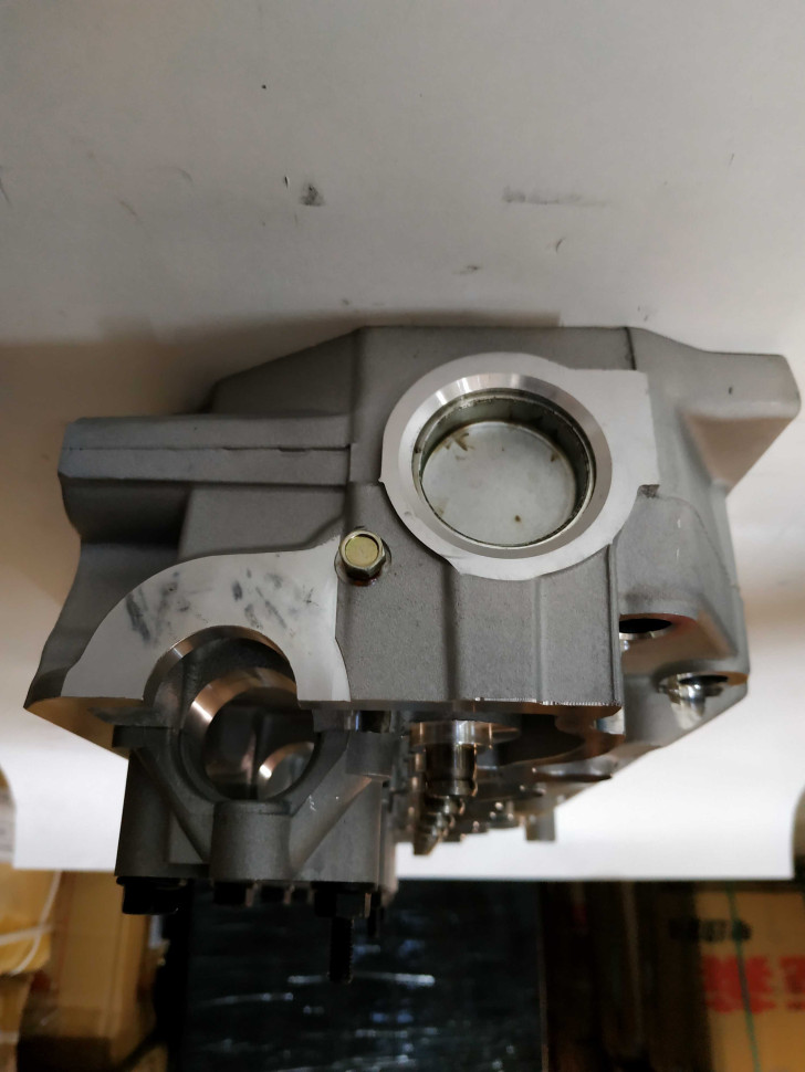 Hemen Головка блока Mitsubishi Montero Pajero L200 Hyundai 2.5TD 4D56 Седло 3,3mm (HD49887) [70049887] на Автозапчасти Автозапчасти