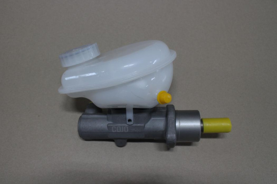 Lifan Цилиндр тормозной главный с бачком BREEZ 1.3 (SLBA35400) [70026245] на Lifan (Лифан) для китайских авто
