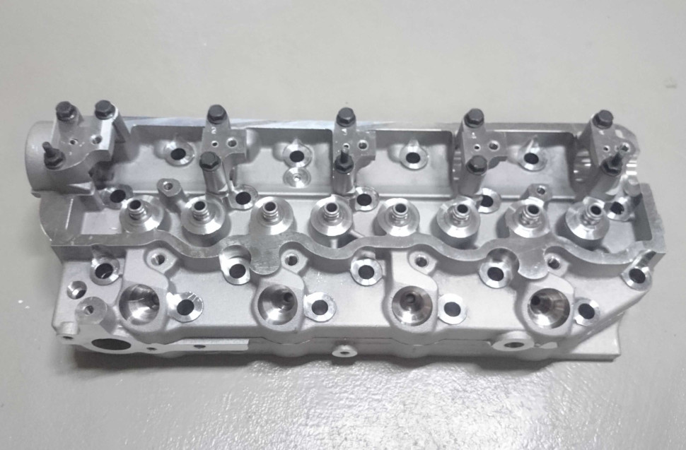 Hemen Головка блока цилиндров 4D56\ Mitsubishi Montero/Pajero/L200 2.5TD 90>под клапана 37х43 с (MD348983) [70043175] на Автозапчасти Автозапчасти